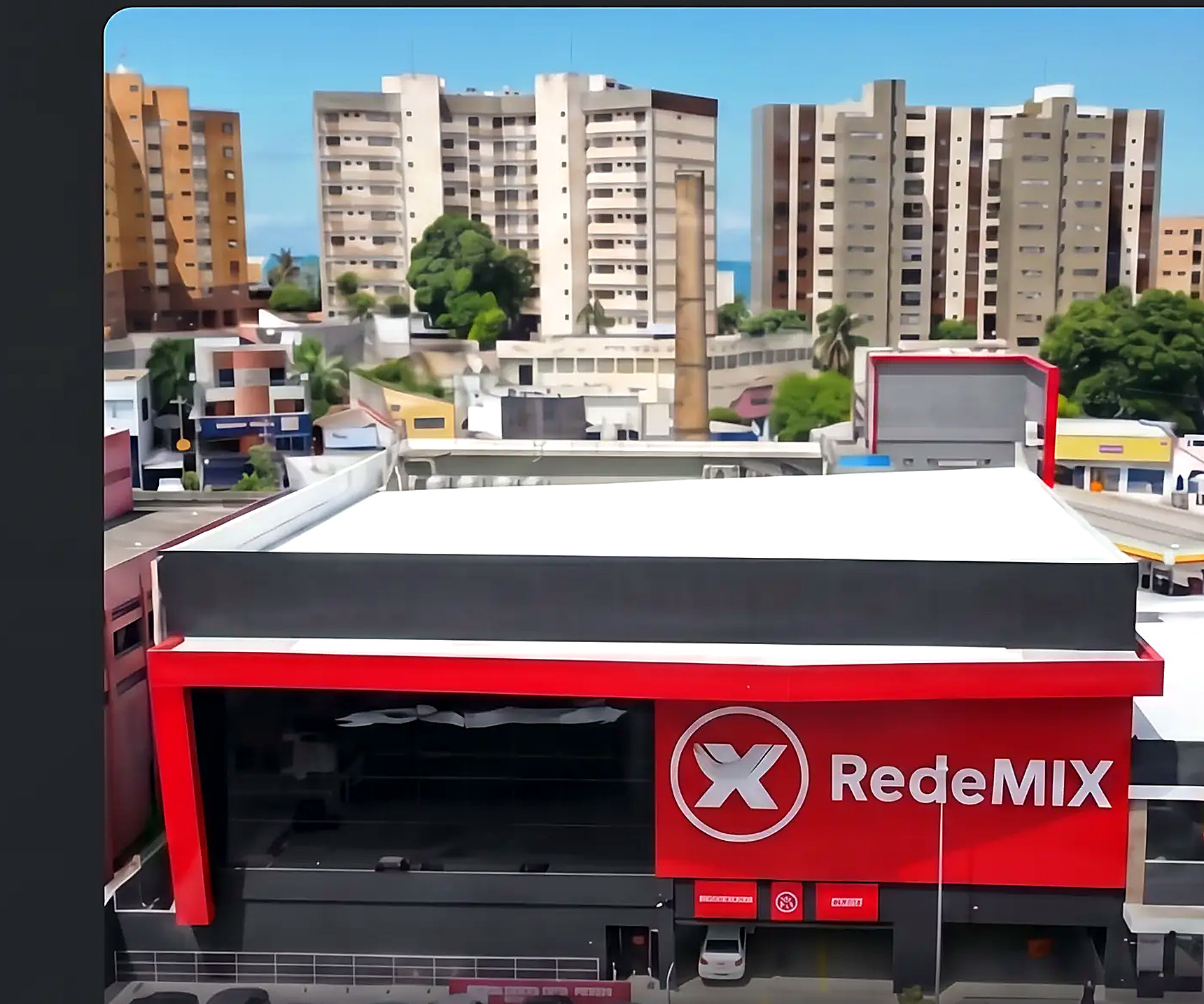 Loja e posto RedeMIX no Rio Vermelho, Salvador (BA), projeto elétrico e sistema BESS da Grassi